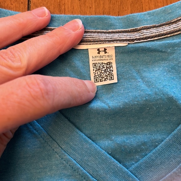 Under Armour three quarter sleeve tshirt - Picture 5 of 9